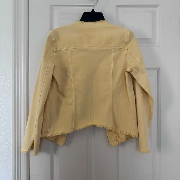 Never Worn Liverpool Yellow Jean Jacket Cropped Fitted - Picture 2 of 3